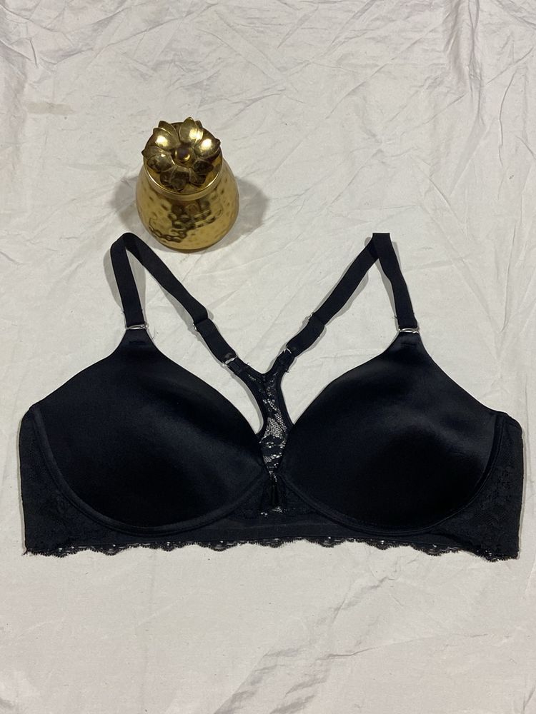 38 C Satin Silk Type Bra