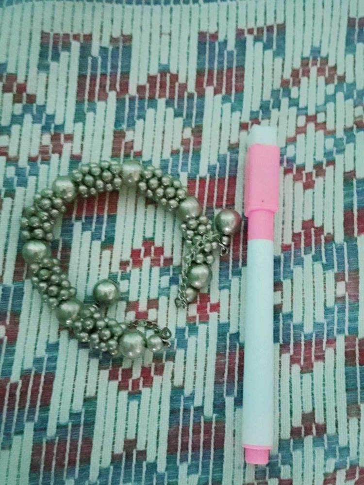 A Bracelet & Marker