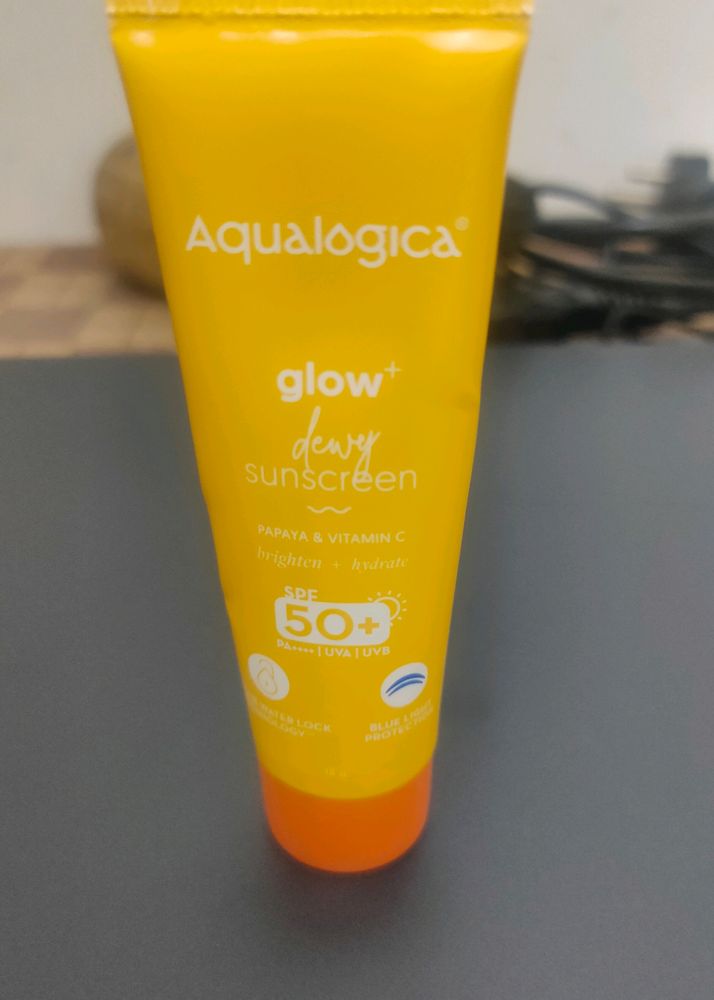 Aqualogica Glow+ Dewy Sunscreen