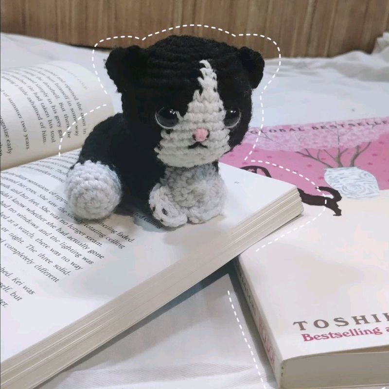 ⋆⁺₊⋆ Crochet sitting cat ⋆⁺₊⋆