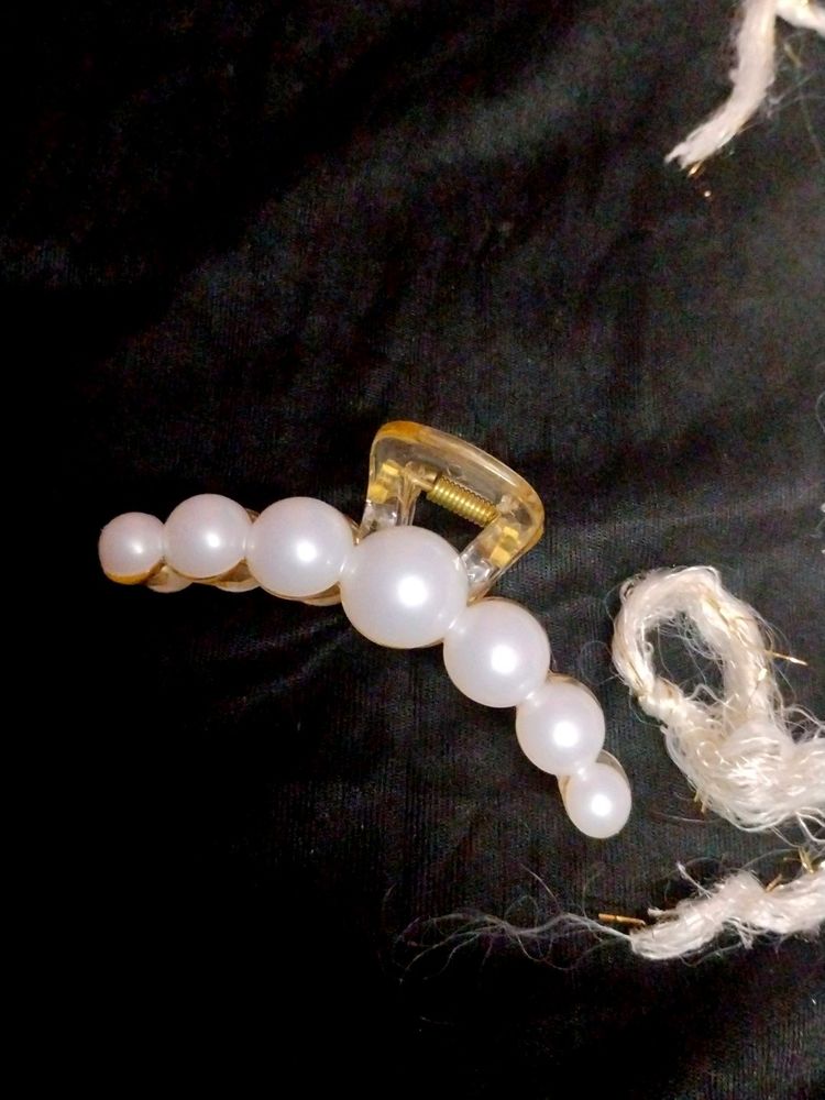 Korean White Pearl Hair Clip Or Clucher