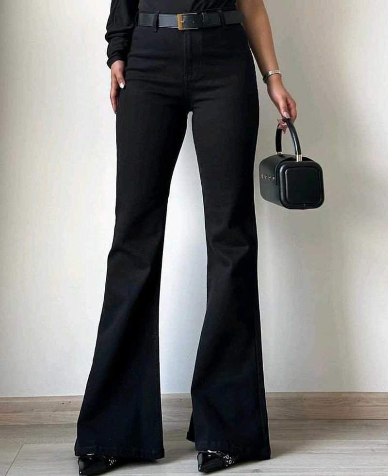 Highwaisted Bootcut