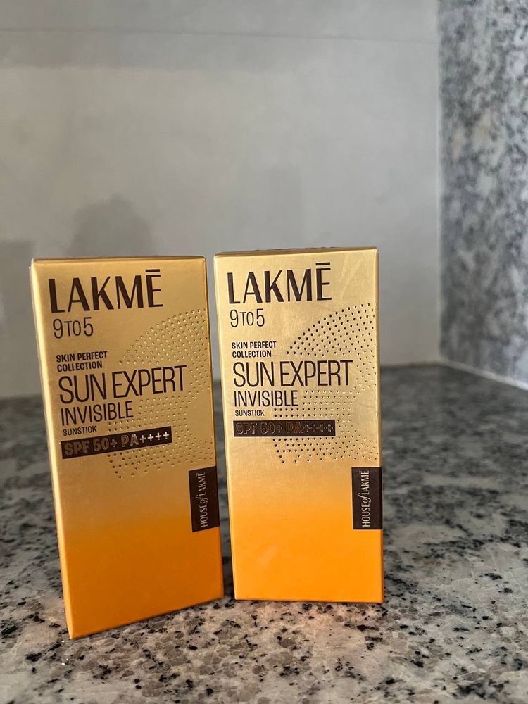 Lakme Sun Expert Invisible Sunstick, SPF 50 PA+++