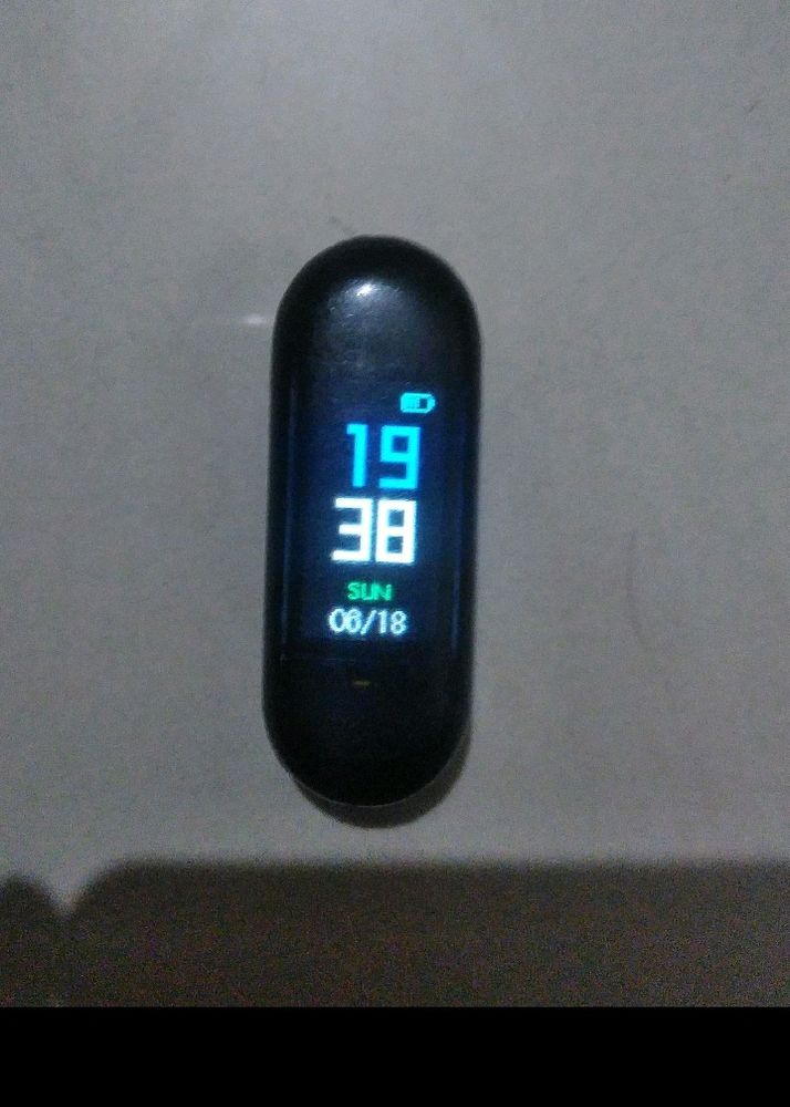 This Smart band Mi14 Working But Charger is Not Available