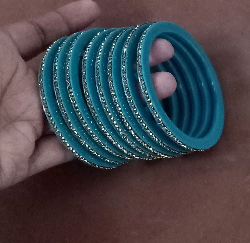 New Bangles ( Set Of 4) Size 2*8