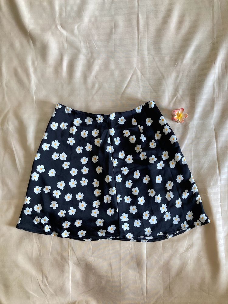 Newme Pinteresty Skirt