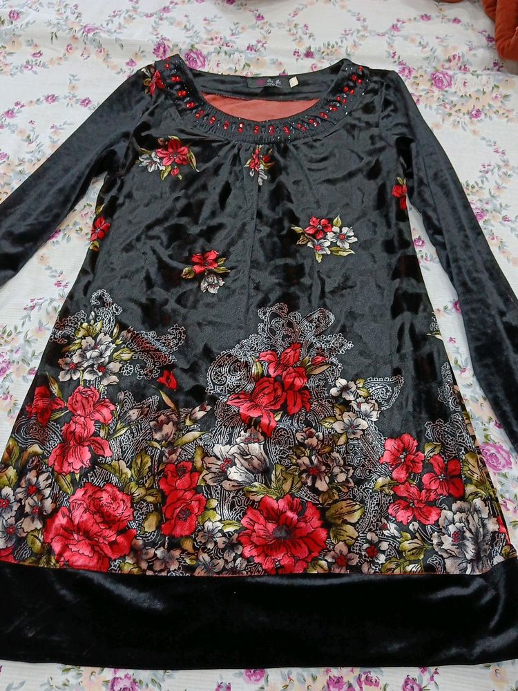 Women Velvet Kurti