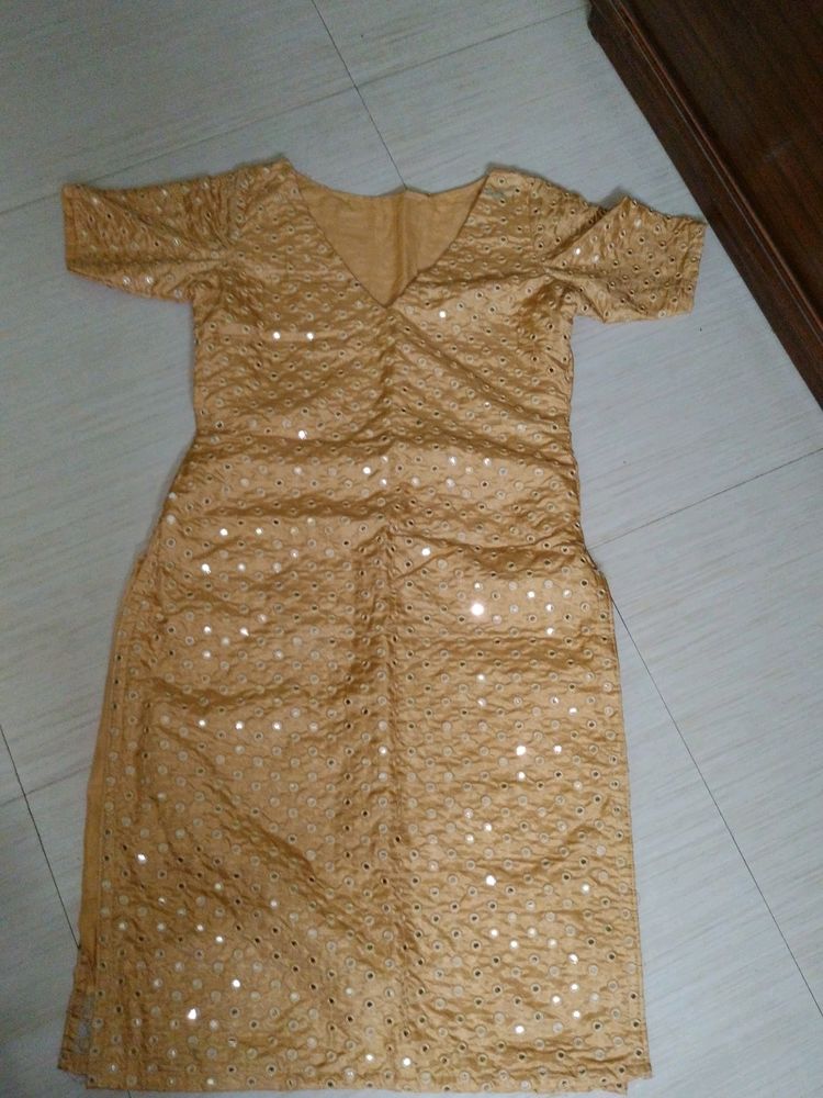 Mirror Work Ladies Kurti, With Cotton Lining Underneath. Golden Colour.