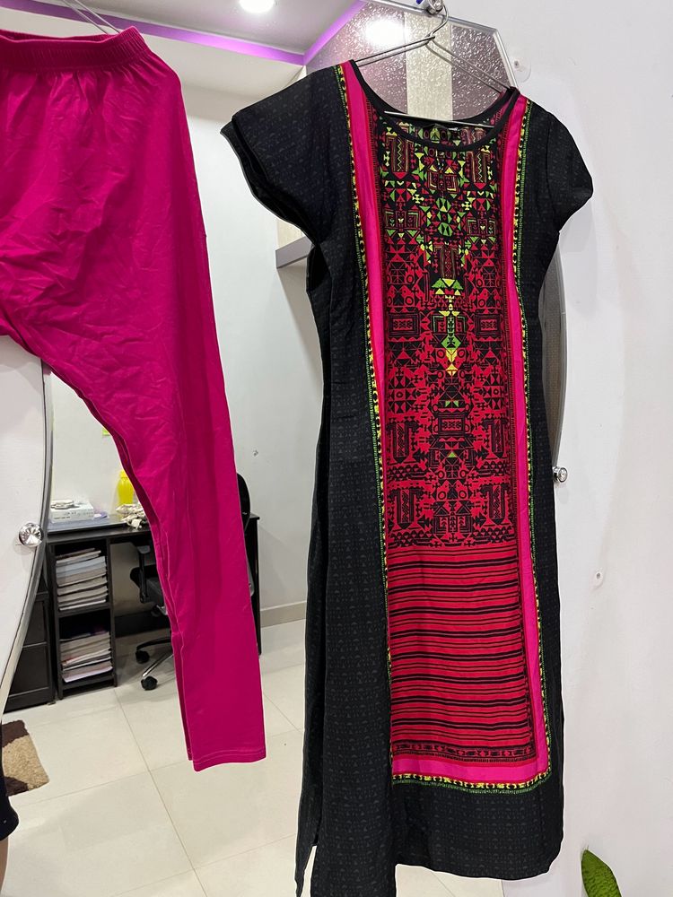 New Magenta Kurta With Leggings