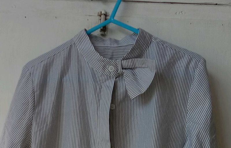 Women Blacka And White Striped Shirt