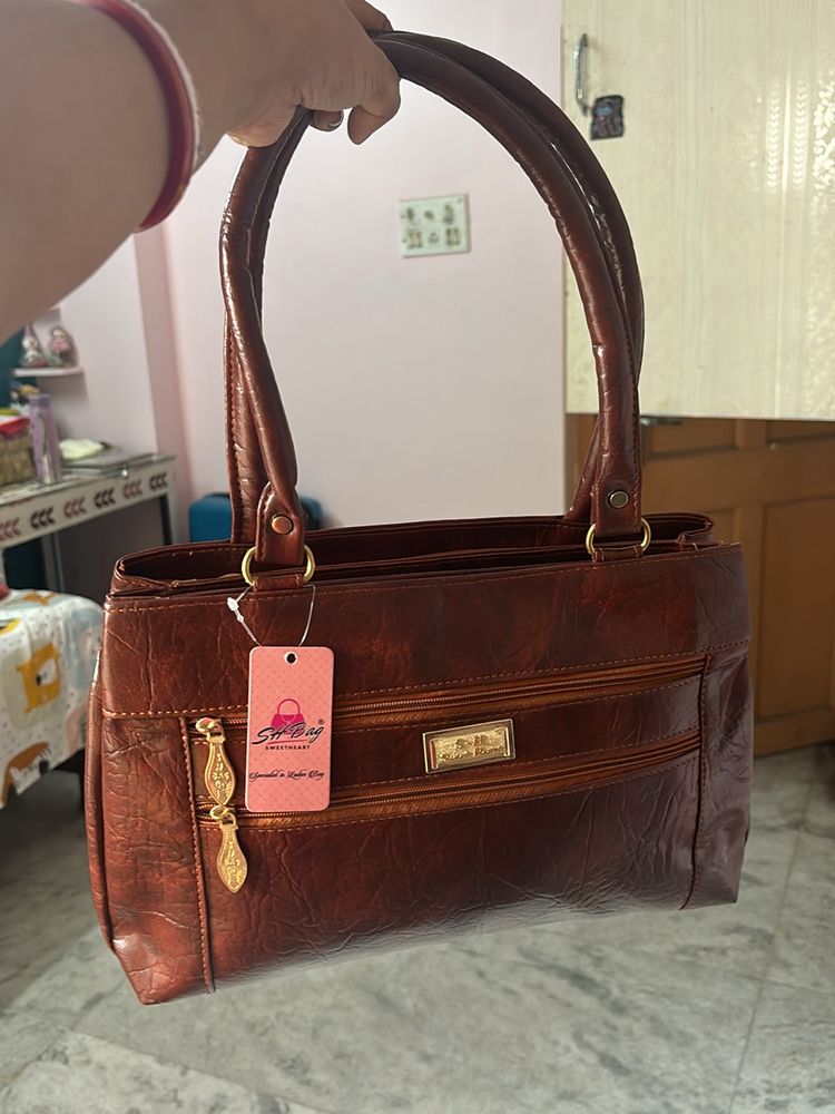 Hand Bag With 3 Compartments