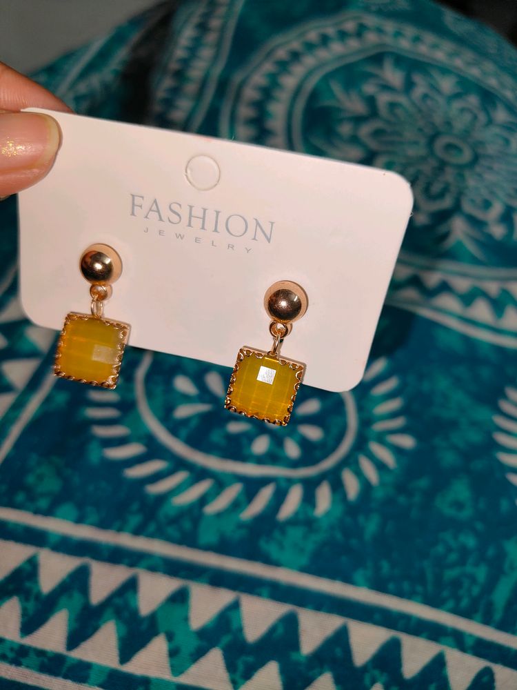 Yellow 💛 Earrings