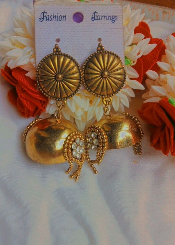 Beautiful Golden Colour Jhumka Earrings For Women