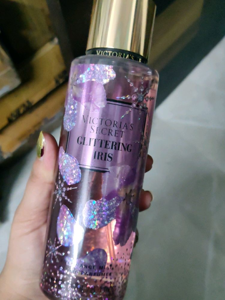 Victoria Secret Glittering Iris Body Mist