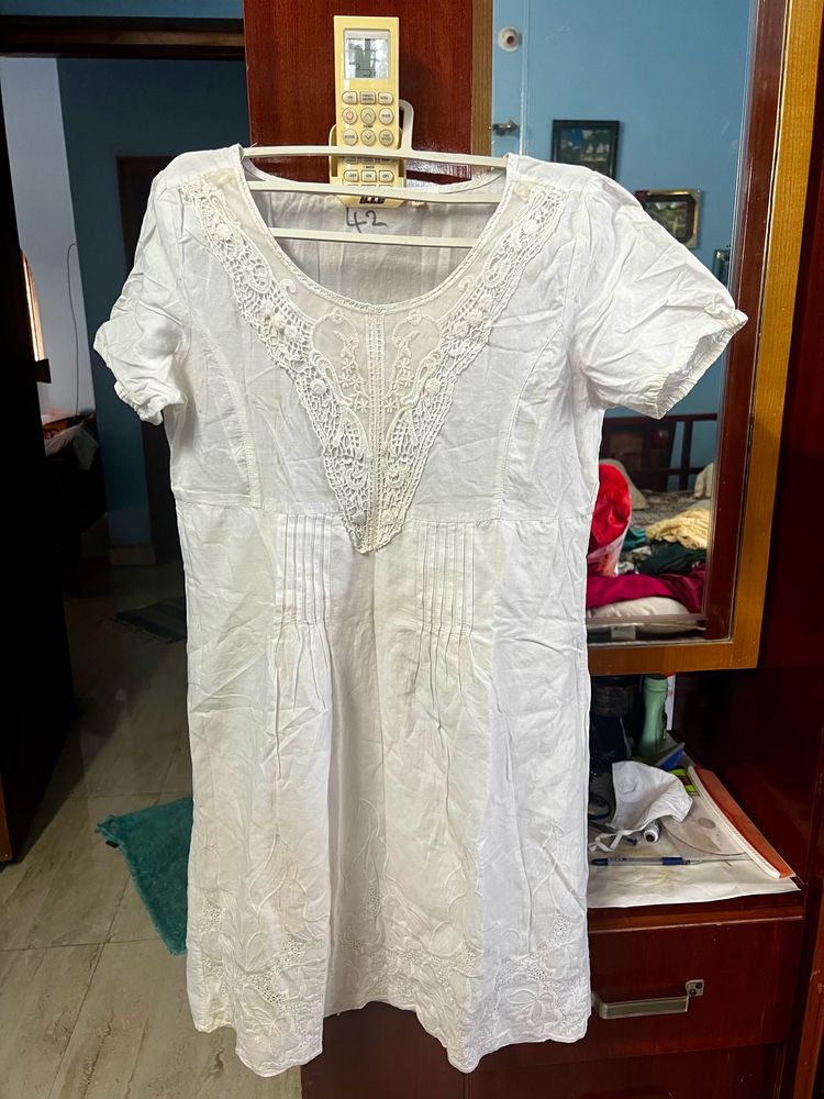 White Dress DJ&C Size M