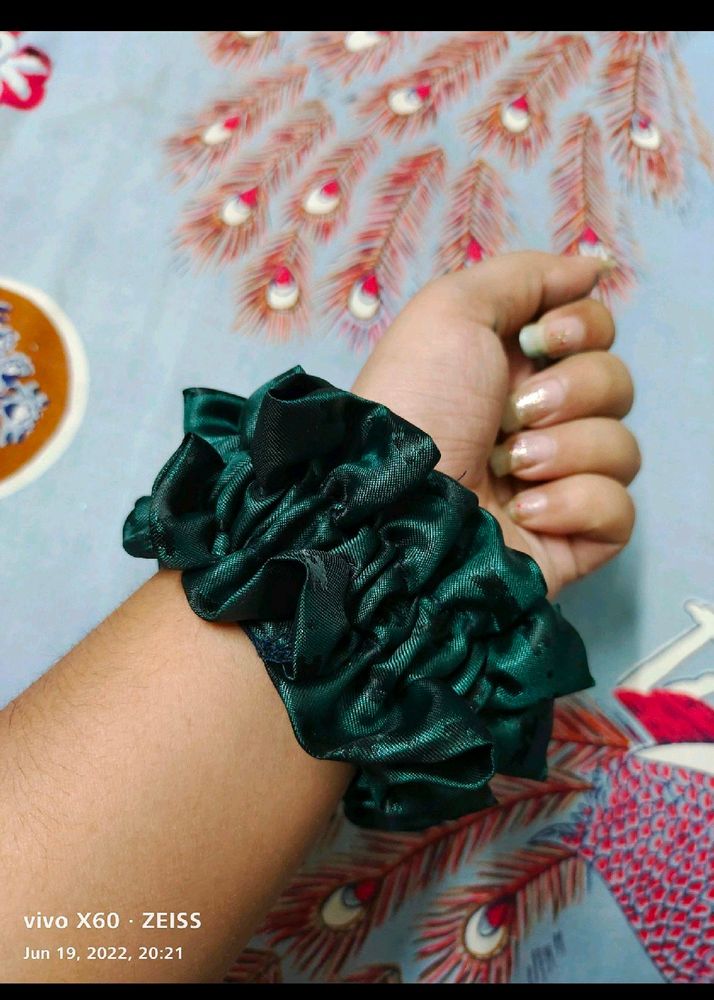 Green Scrunchie New Design