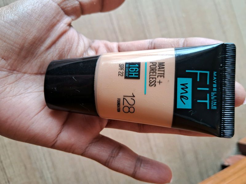 Maybelline New York Matte Foundation