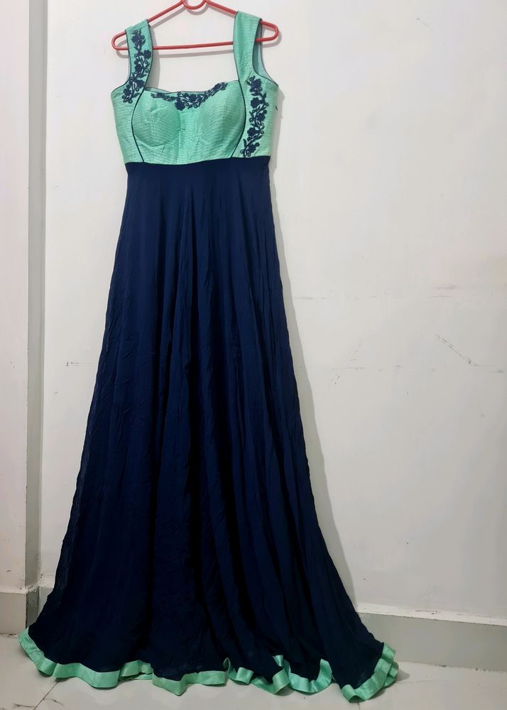 EVENING GOWN