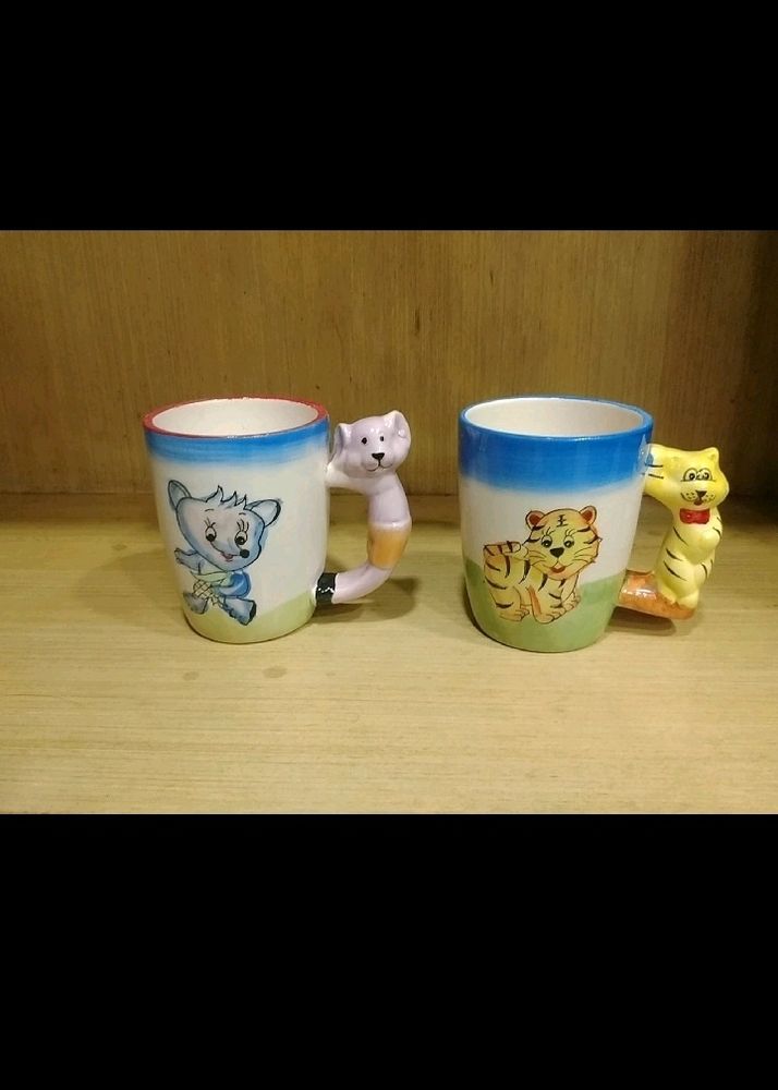 MUGS AND MUG