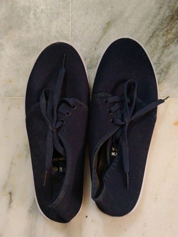 Unisex Navy Blue Shoes