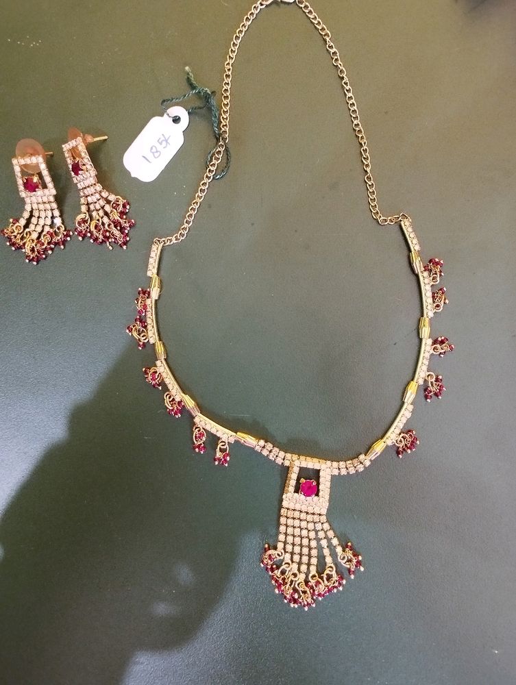 Necklace With Earing Set