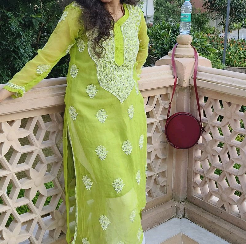 Chikenkari Kurti