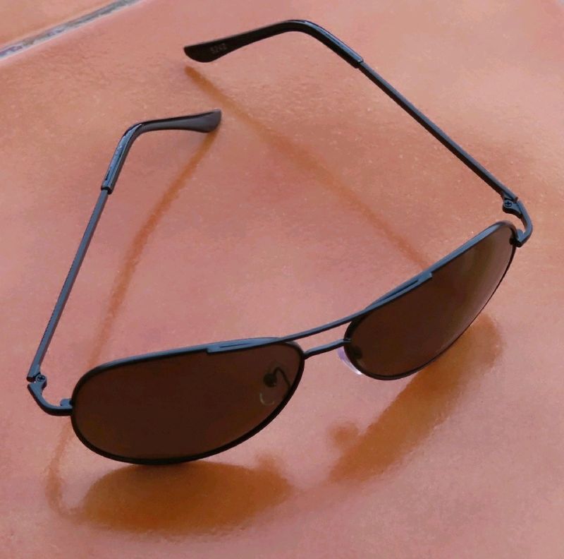 BRAND NEW Aviator Sunglasses 🕶️