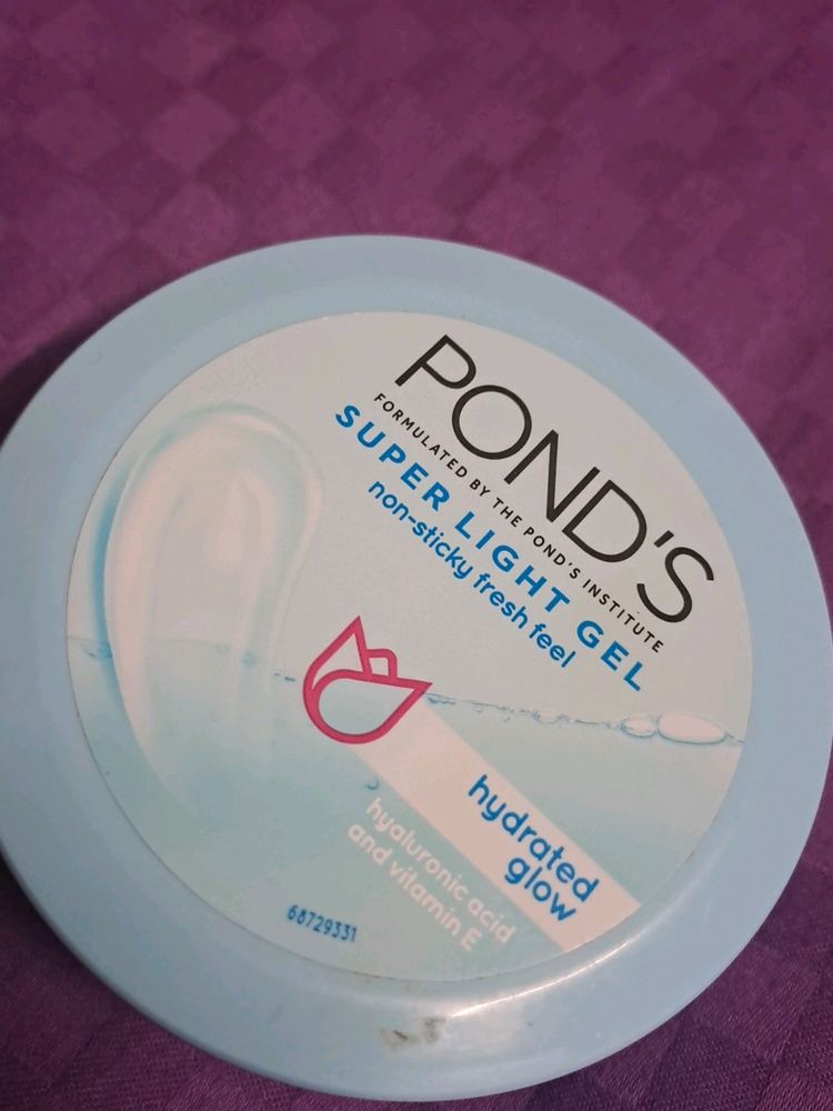 Ponds Super Light Gel Non Sticky Fresh Feel