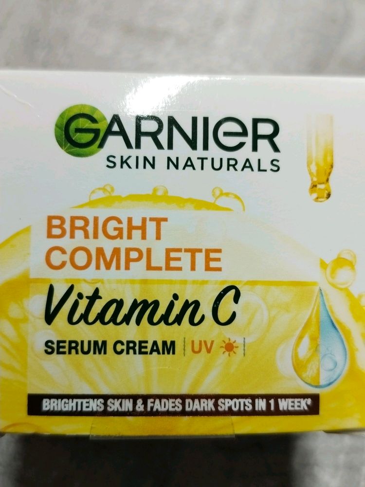 Garnier Vitamin C Serum Cream