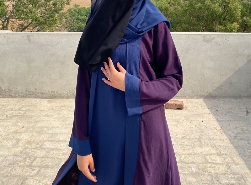 Abaya With Black Duppata