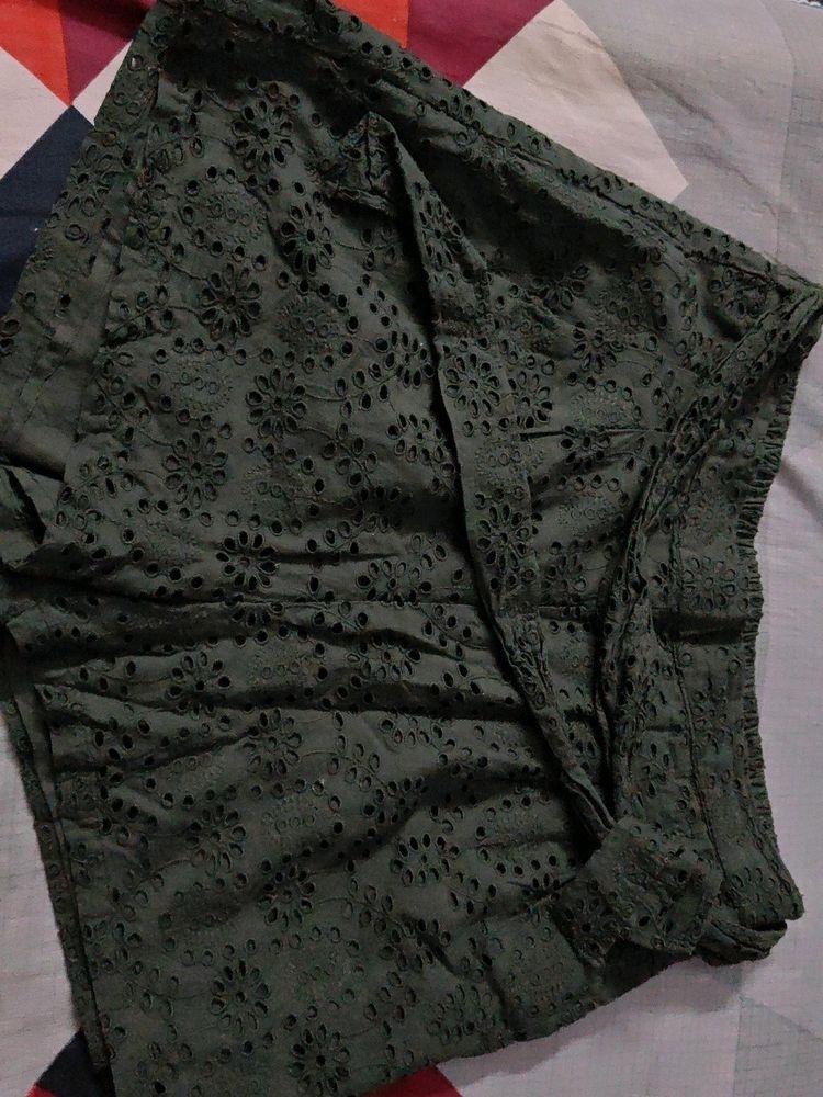 GREEN SHORTS OF GINGER 30SIZE