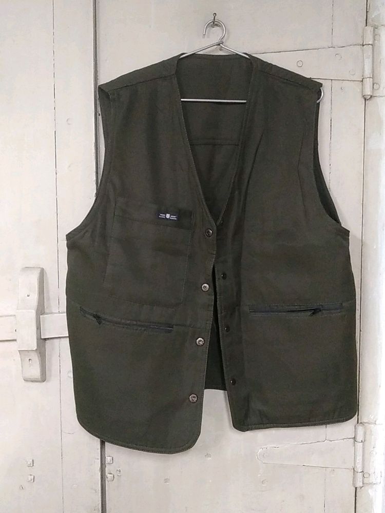 mens double sided sleeveless jacket