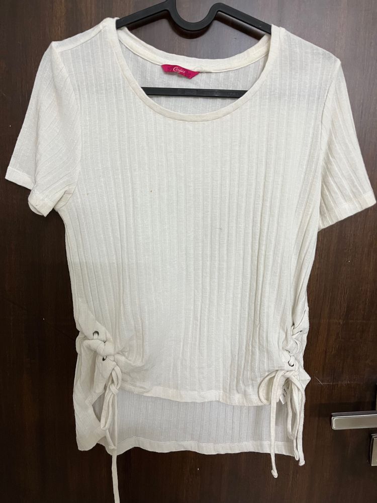 WHITE CANDES TOP