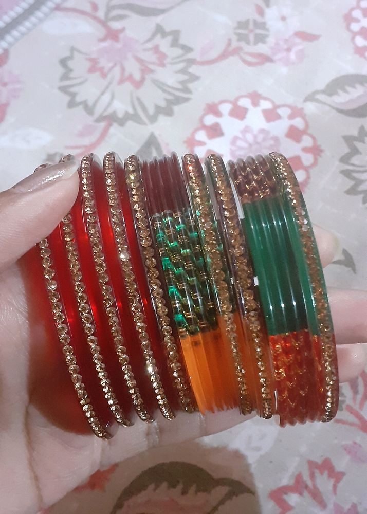 SET OF 2 BANGLES ( TOTALLY NEW )