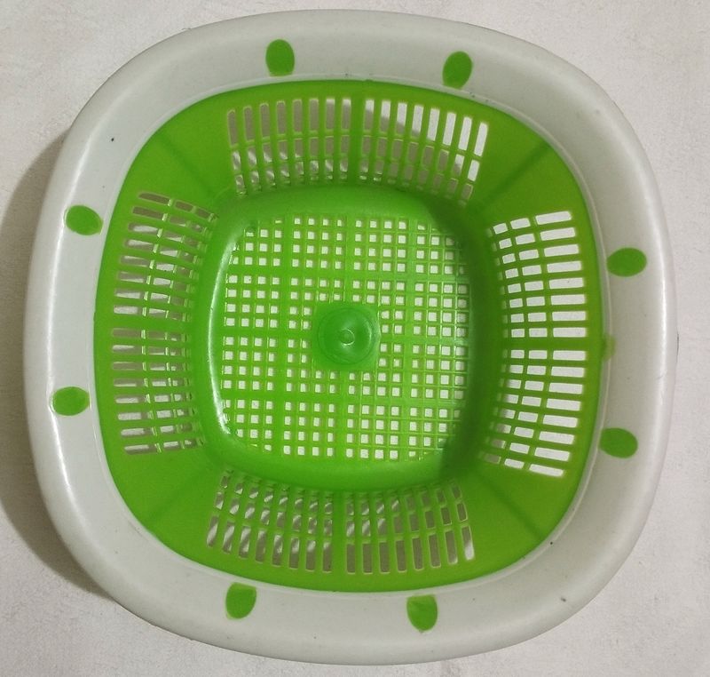 Strainer Basket for washing Veg/Fruits