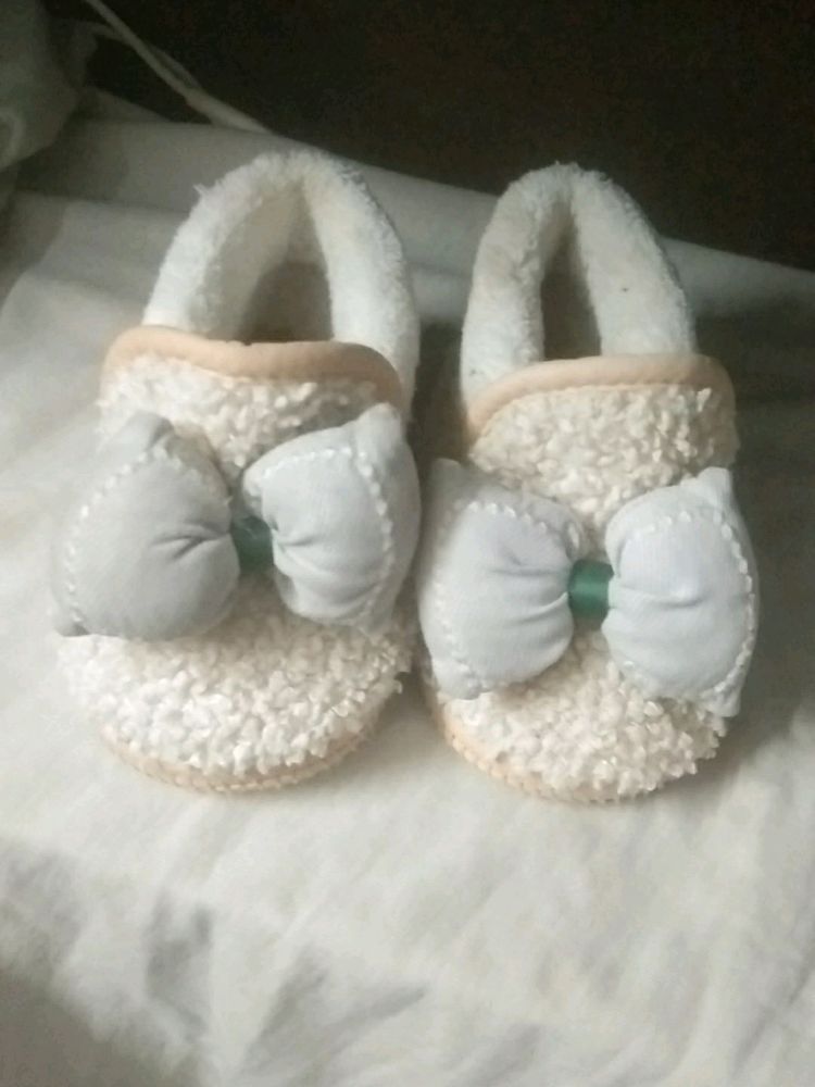 Good Condition Baby Soft Booties