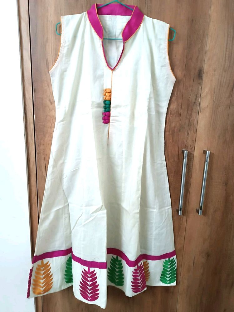 ALine Off White Cotton Kurta With Attached Sleeves