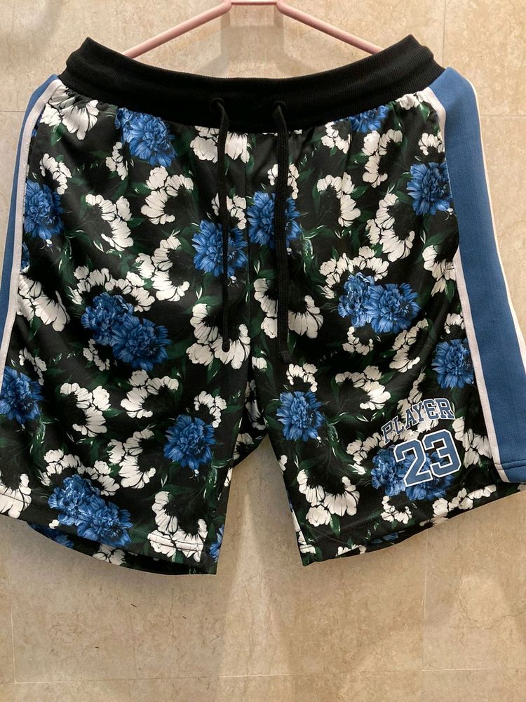 MAX Men Mid-Rise Floral Print Regular Fit Short.