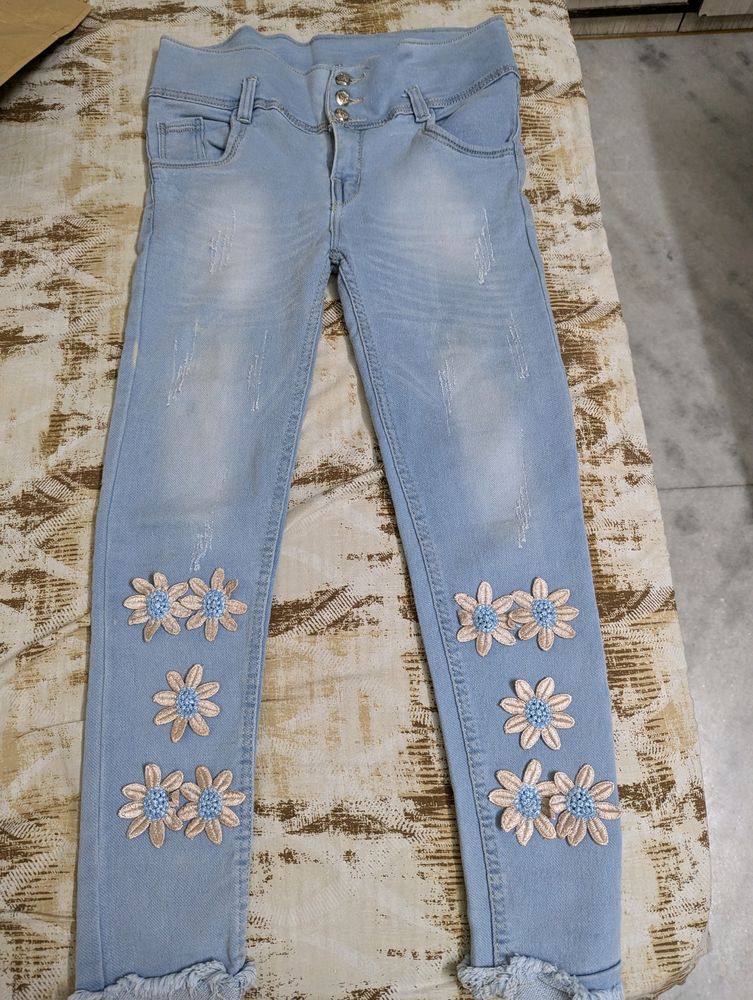 Women Stretchable Light blue Denim