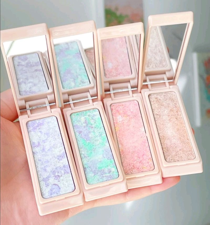 !! Sale !! Xixi Glitter Highlighter/Eyeshadow