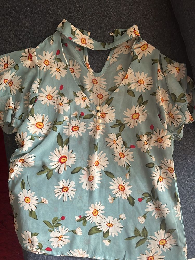 Cute Floral Print Top