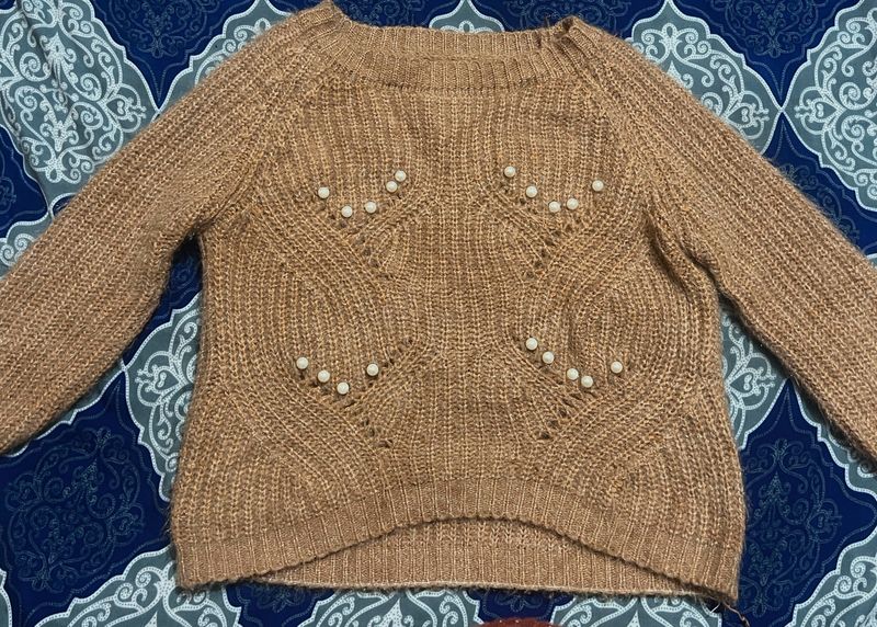 PEARL WOOLEN SWEATER