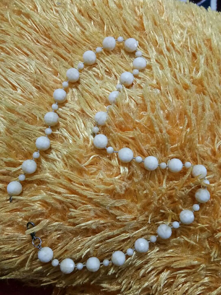 Beige Bead Necklace