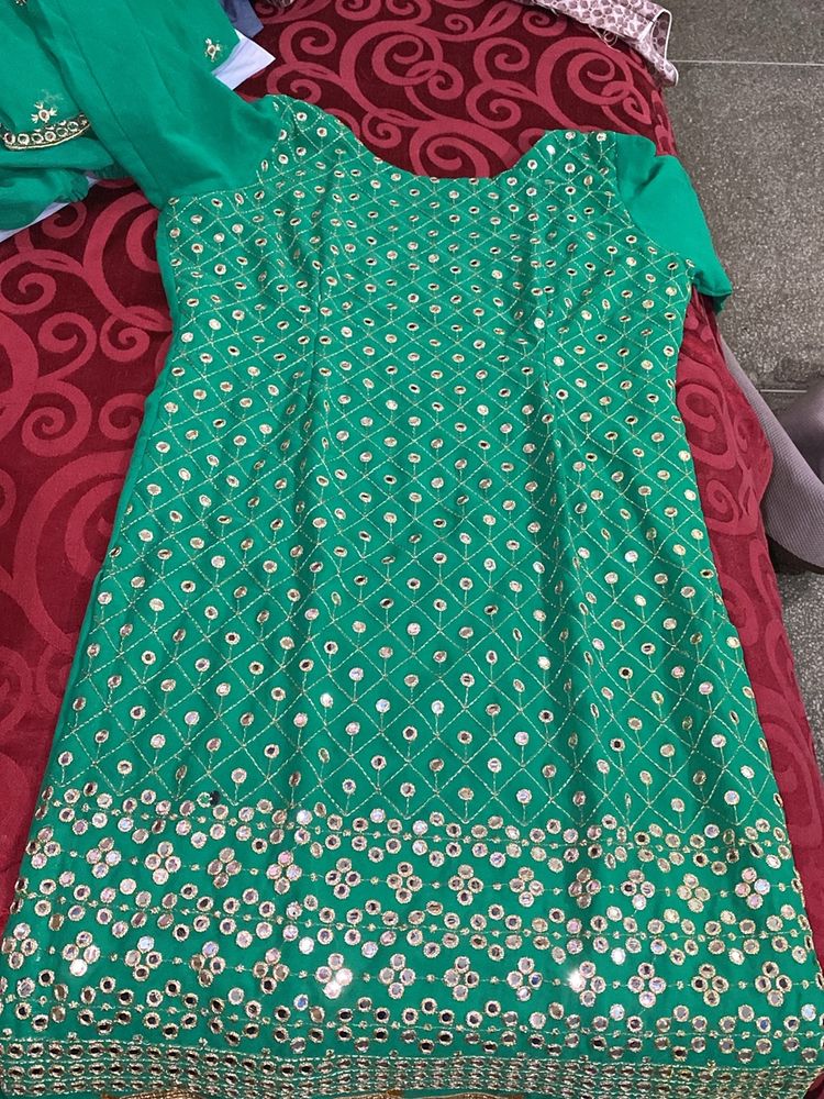 We Are Selling Kurta And Palazzo Suit