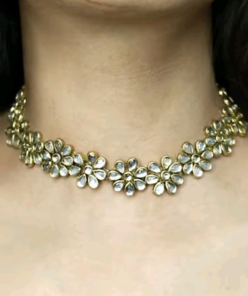 Kundan Choker