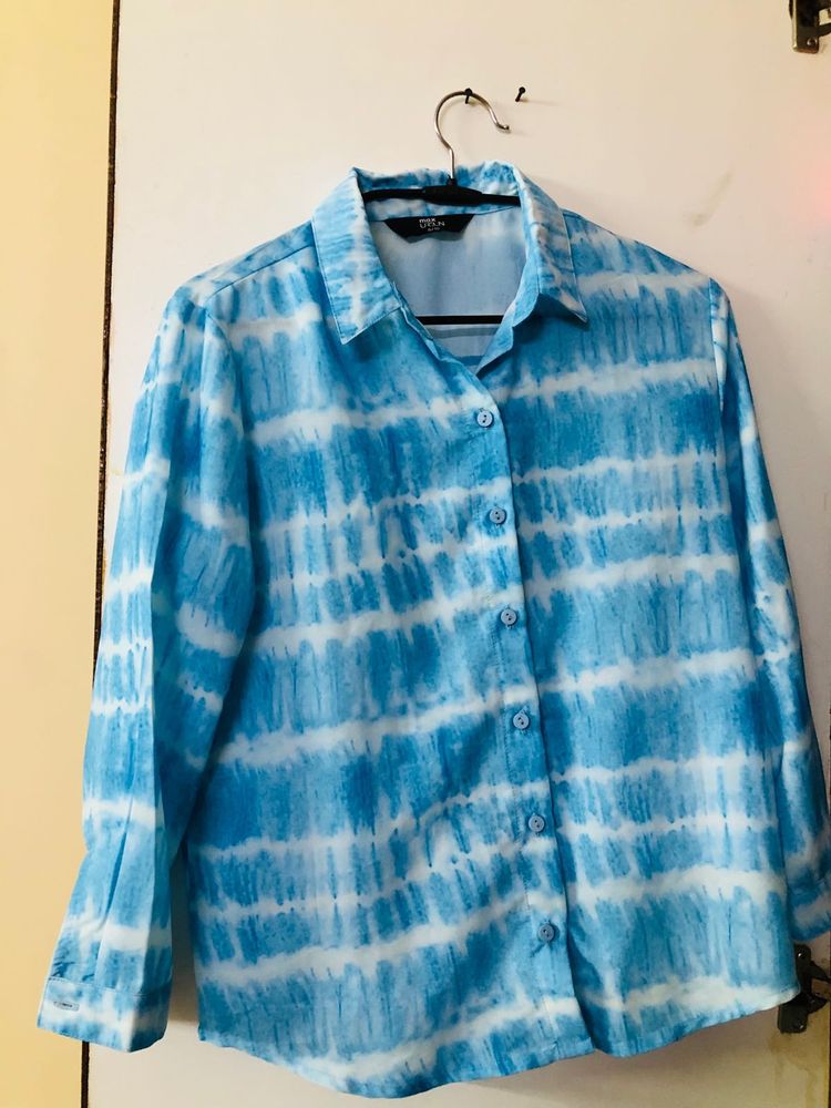 Blue Tie Dye Never Worn Shirt