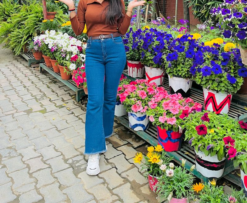 Navy Blue Boot Cut 👖 Jeans ❤️😍