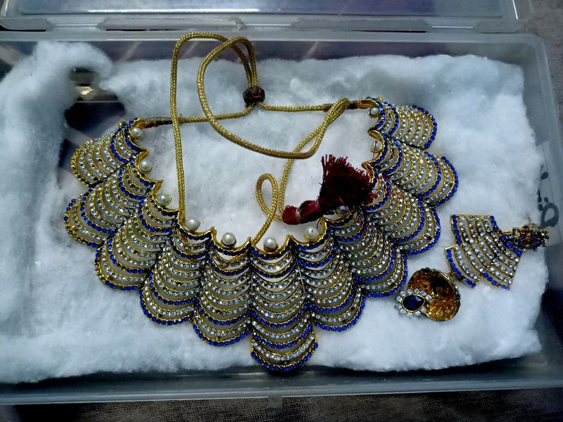 Sindrella Necklace Look