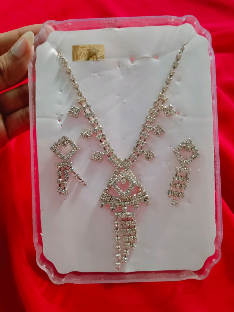 Pretty Necklace Set