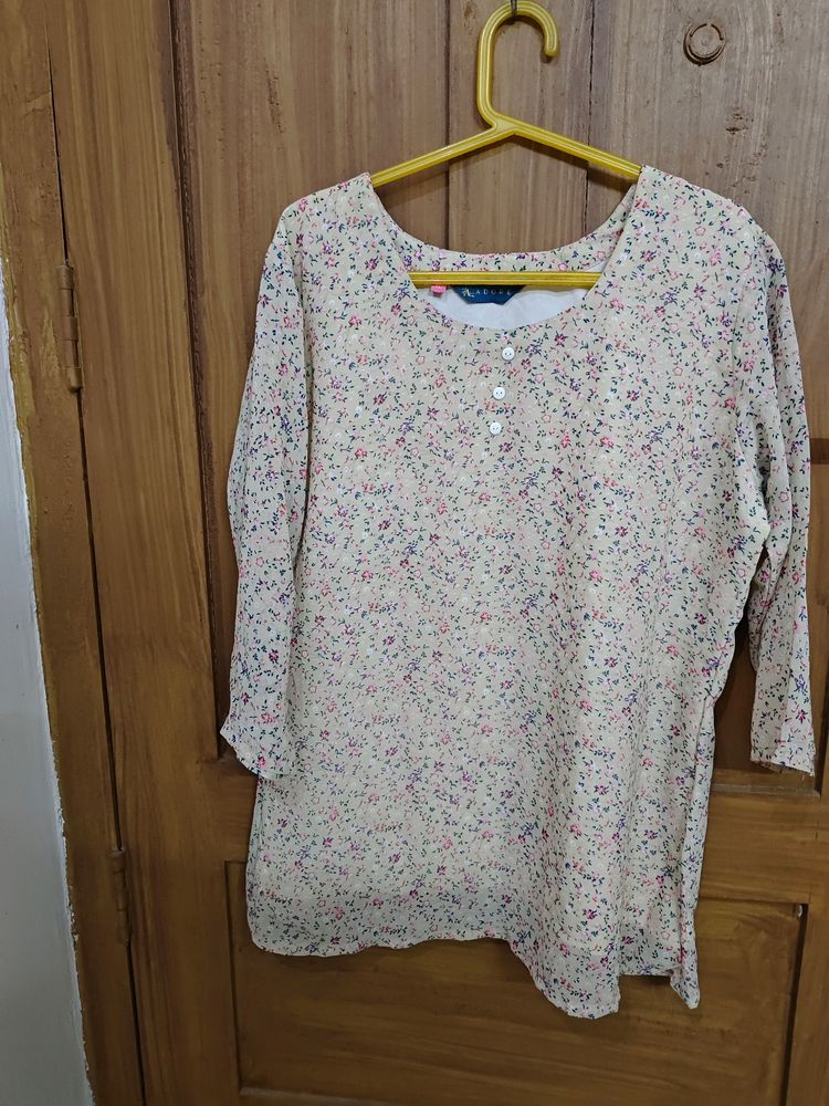 Floral Tunic With 3/4 Sleeves